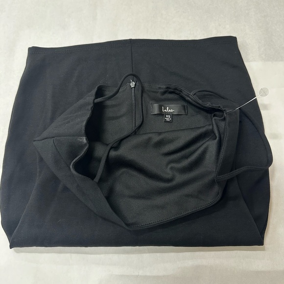 Lulu's Black Pleated Sheath Mini Dress - Picture 4 of 5